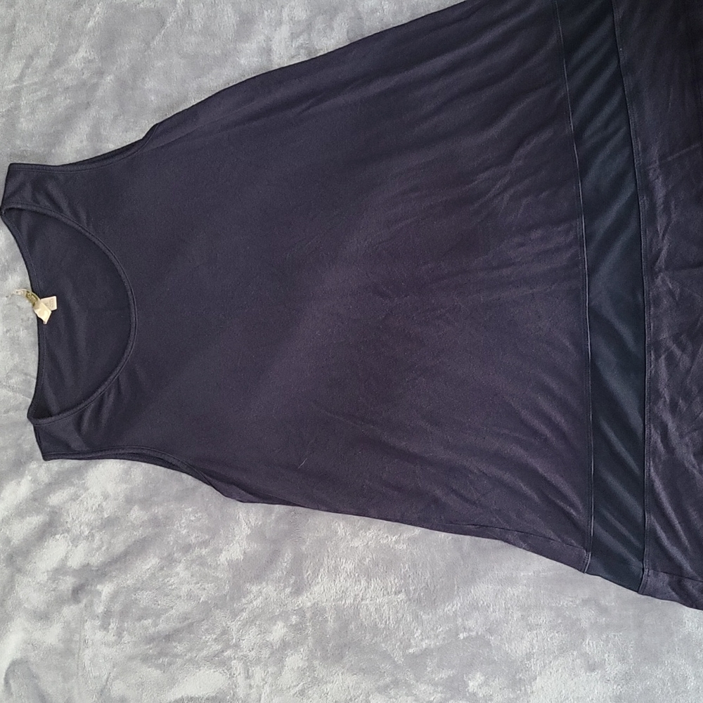 Flowy tank